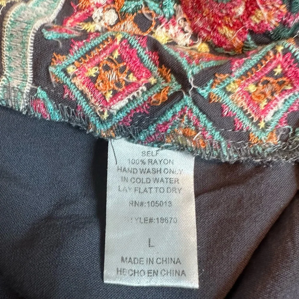 Savanna Jane Embroidered Patchwork Floral Boho Top - Picture 6 of 7